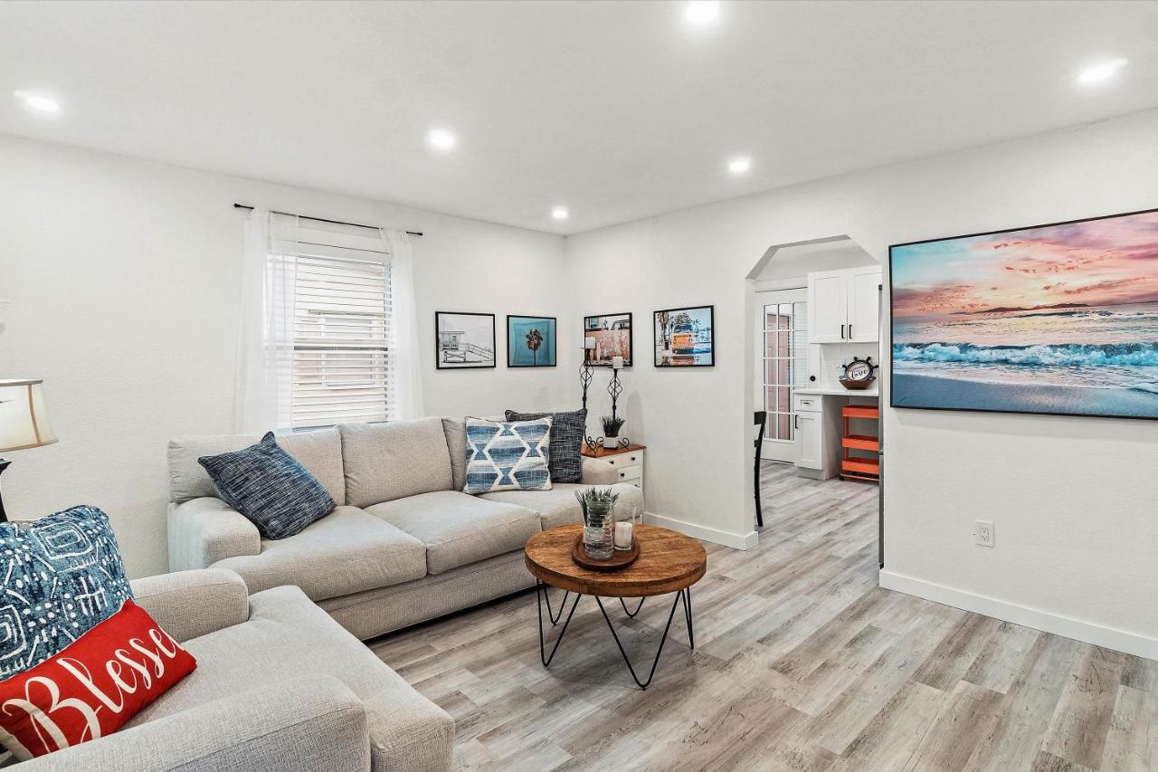 Quaint Gulfport Beach Bungalow St. Petersburg Exterior photo